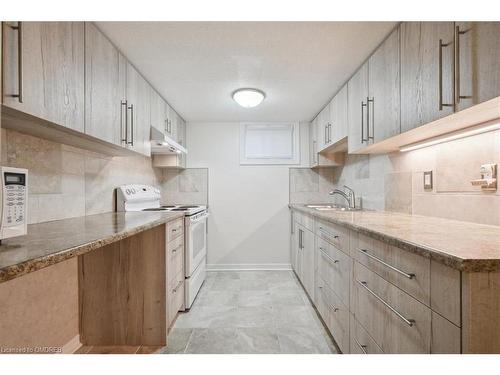 59 Dromore Crescent, Toronto, ON - Indoor Photo Showing Kitchen