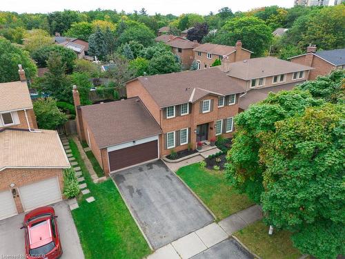 444 Lincoln Gate, Oakville, ON - Outdoor