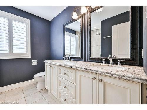 444 Lincoln Gate, Oakville, ON - Indoor Photo Showing Bathroom