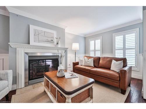 444 Lincoln Gate, Oakville, ON - Indoor Photo Showing Living Room With Fireplace