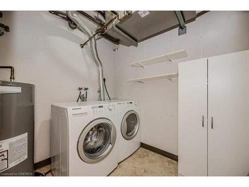 104-1071 Queens Avenue, Oakville, ON - Indoor Photo Showing Laundry Room