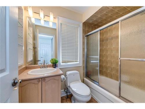 2316 Delnice Drive, Oakville, ON - Indoor Photo Showing Bathroom