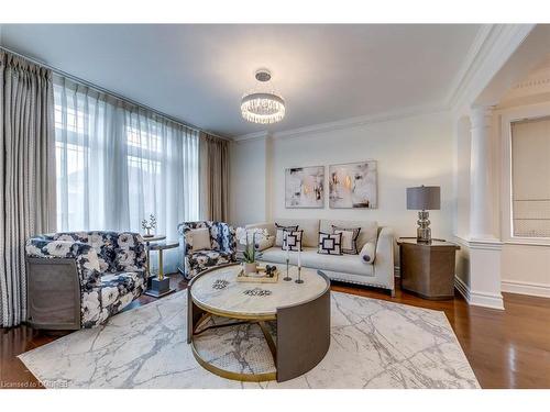 2316 Delnice Drive, Oakville, ON - Indoor Photo Showing Living Room