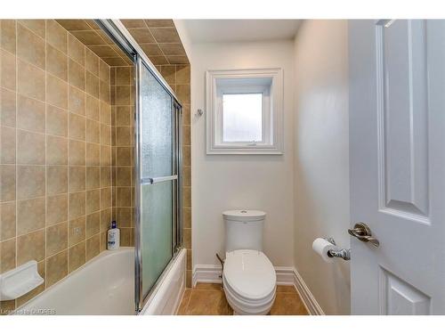 2316 Delnice Drive, Oakville, ON - Indoor Photo Showing Bathroom