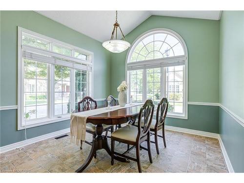 145-2025 Meadowgate Boulevard, London, ON - Indoor Photo Showing Dining Room