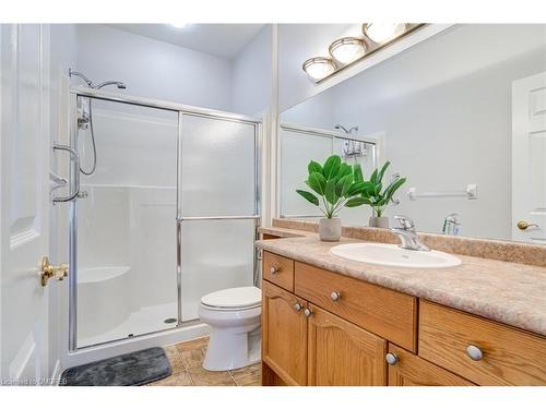 145-2025 Meadowgate Boulevard, London, ON - Indoor Photo Showing Bathroom