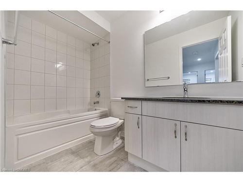 1819 Thames Circle, Milton, ON - Indoor Photo Showing Bathroom