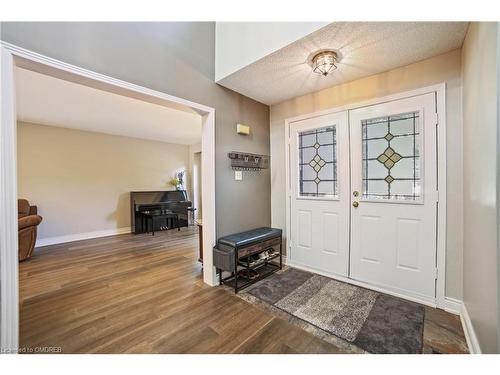 1837 Pilgrims Way, Oakville, ON - Indoor Photo Showing Other Room