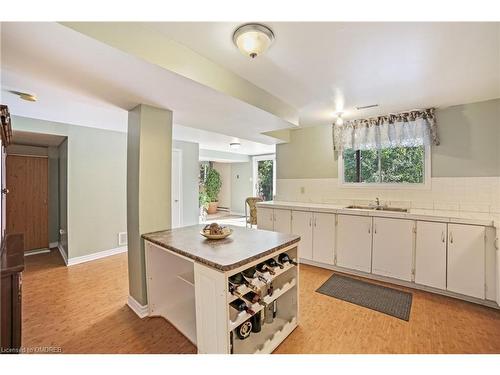 1837 Pilgrims Way, Oakville, ON - Indoor Photo Showing Kitchen With Double Sink