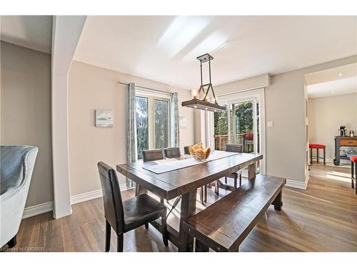 1837 Pilgrims Way, Oakville, ON - Indoor Photo Showing Dining Room