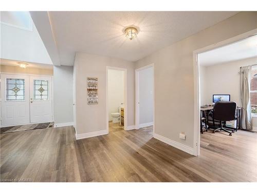 1837 Pilgrims Way, Oakville, ON - Indoor Photo Showing Other Room