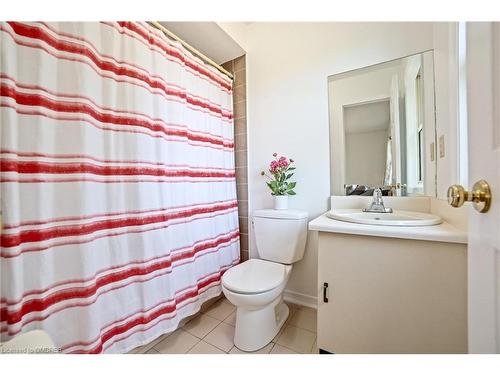 1837 Pilgrims Way, Oakville, ON - Indoor Photo Showing Bathroom