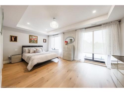 105 Tenth Street, Toronto, ON - Indoor Photo Showing Bedroom