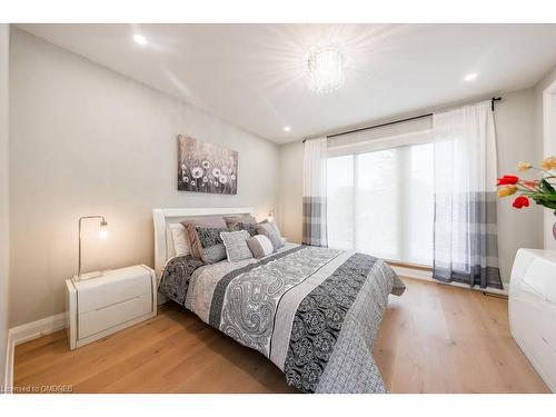 105 Tenth Street, Toronto, ON - Indoor Photo Showing Bedroom