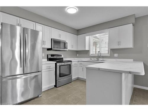 101 Gosling Gardens, Guelph, ON - Indoor Photo Showing Kitchen With Stainless Steel Kitchen