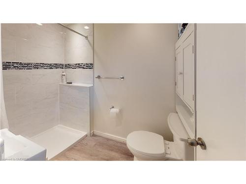 374 Spruce Street, Oakville, ON - Indoor Photo Showing Bathroom