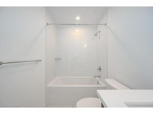 1-2273 Turnberry Road, Burlington, ON - Indoor Photo Showing Bathroom