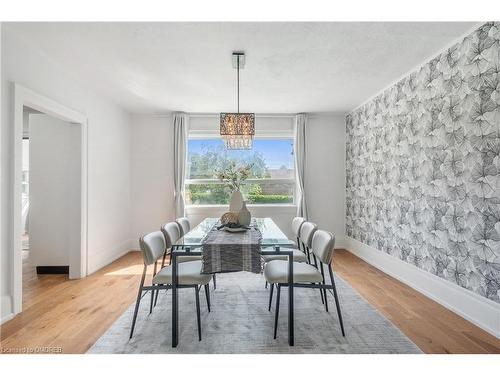 111 Harmony Road S, Oshawa, ON - Indoor Photo Showing Dining Room