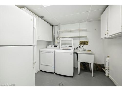 38 Ameer Drive, St. Catharines, ON - Indoor Photo Showing Laundry Room