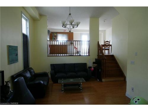 10 Doll Court, Kitchener, ON - Indoor