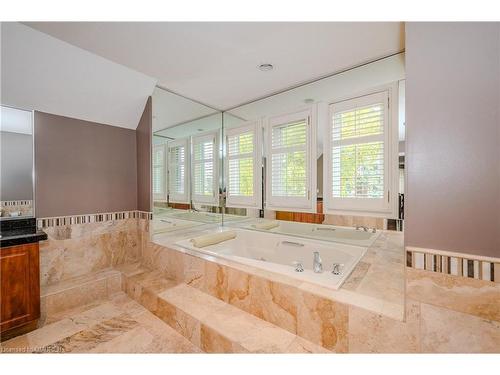 1340 Greeneagle Drive, Oakville, ON 