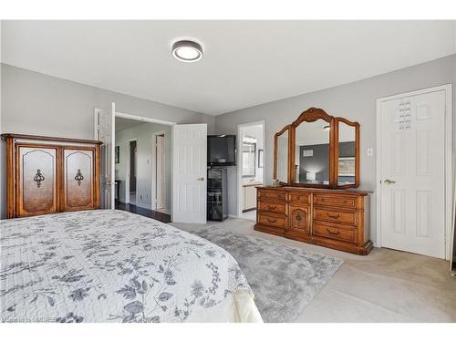 1008 Glenbrook Avenue, Oakville, ON - Indoor Photo Showing Bedroom