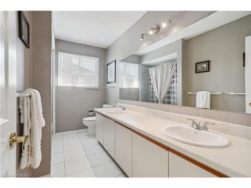 1008 Glenbrook Avenue, Oakville, ON - Indoor Photo Showing Bathroom