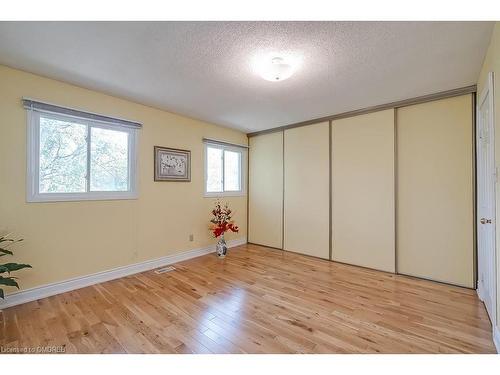 12-2004 Glenada Crescent, Oakville, ON - Indoor Photo Showing Other Room