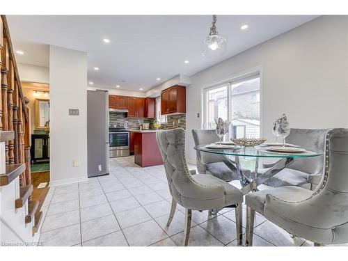 35 Pauline Crescent, Brampton, ON - Indoor Photo Showing Dining Room