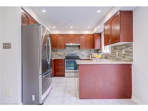 35 Pauline Crescent, Brampton, ON - Indoor Photo Showing Kitchen With Stainless Steel Kitchen