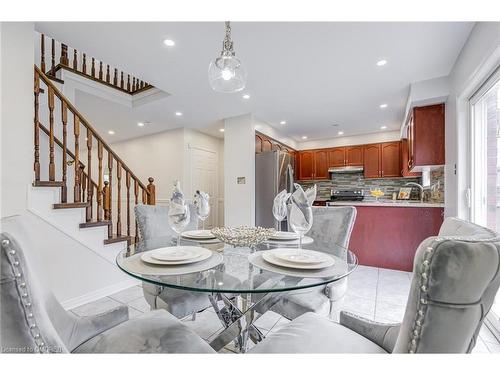 35 Pauline Crescent, Brampton, ON - Indoor Photo Showing Dining Room