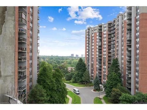 901-20 Mississ Vly Blvd, Mississauga, ON - Outdoor With Balcony With Facade