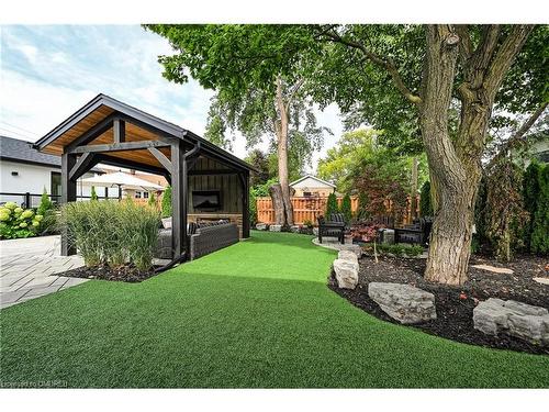 1344 Bridge Road, Oakville, ON - Outdoor