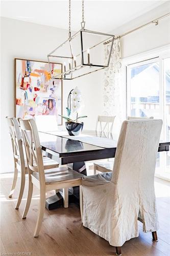 33 Emeny Lane, Guelph, ON - Indoor Photo Showing Dining Room