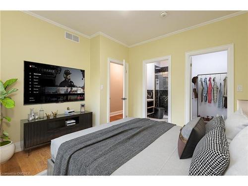 20 Tasker Street, St. Catharines, ON - Indoor Photo Showing Bedroom