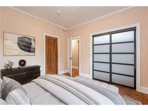 20 Tasker Street, St. Catharines, ON - Indoor Photo Showing Bedroom