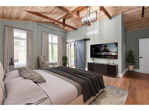 20 Tasker Street, St. Catharines, ON - Indoor Photo Showing Bedroom