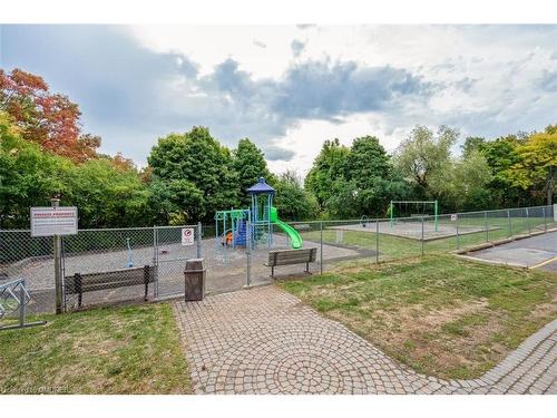 161-1066 Falgarwood Drive, Oakville, ON - Outdoor With Backyard