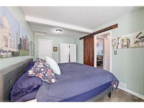 101 Mcarthur Avenue, Welland, ON - Indoor Photo Showing Bedroom