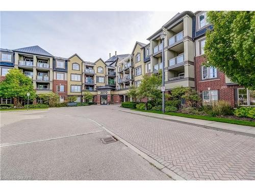 103-3070 Rotary Way, Burlington, ON - Outdoor With Facade