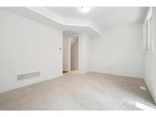 59-2273 Turnberry Road, Burlington, ON - Indoor Photo Showing Other Room