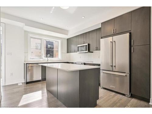 59-2273 Turnberry Road, Burlington, ON - Indoor Photo Showing Kitchen With Stainless Steel Kitchen With Upgraded Kitchen