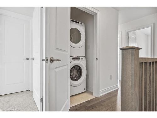 59-2273 Turnberry Road, Burlington, ON - Indoor Photo Showing Laundry Room