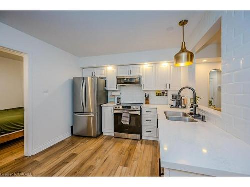 521-10 Douro Street, Toronto, ON - Indoor Photo Showing Kitchen With Stainless Steel Kitchen With Double Sink