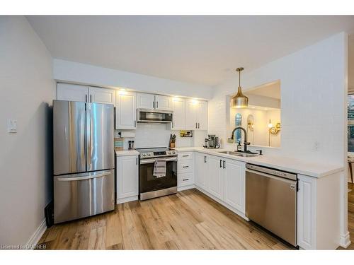 521-10 Douro Street, Toronto, ON - Indoor Photo Showing Kitchen With Stainless Steel Kitchen With Double Sink