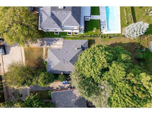 2303 Courtland Drive, Burlington, ON - Outdoor