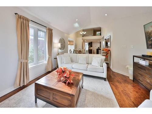 2304 Sovereign Street, Oakville, ON - Indoor Photo Showing Living Room