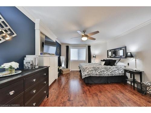 2304 Sovereign Street, Oakville, ON - Indoor Photo Showing Bedroom