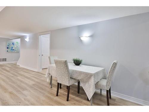 2304 Sovereign Street, Oakville, ON - Indoor Photo Showing Dining Room