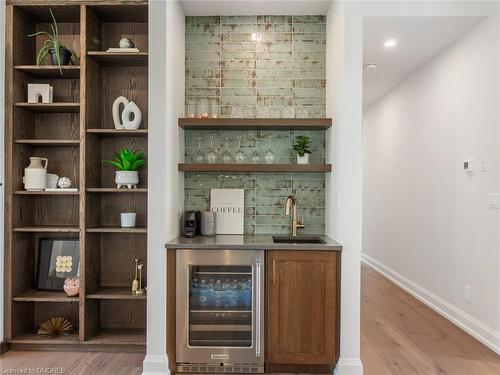 1514 Centre Road, Carlisle, ON - Indoor Photo Showing Other Room